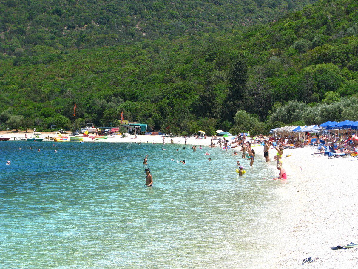 Antisamos beach